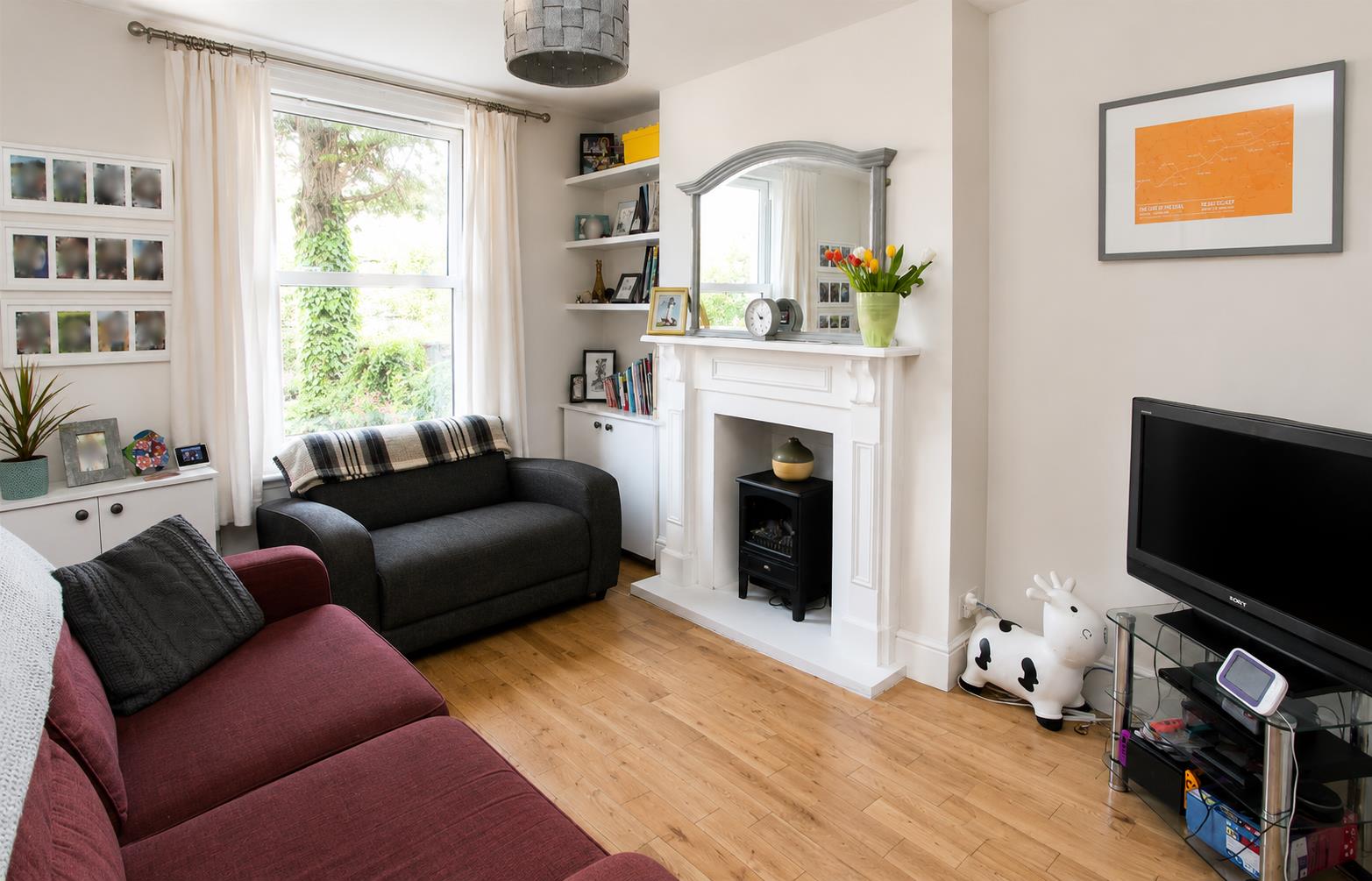 2 bed property in Stafford Road, Wallington